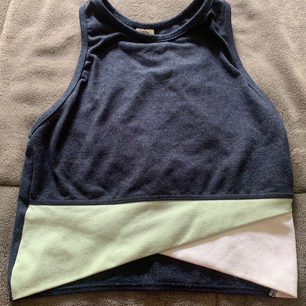 FIVEDANCEWEAR- Navy blue sleeveless crop with crisscross hem